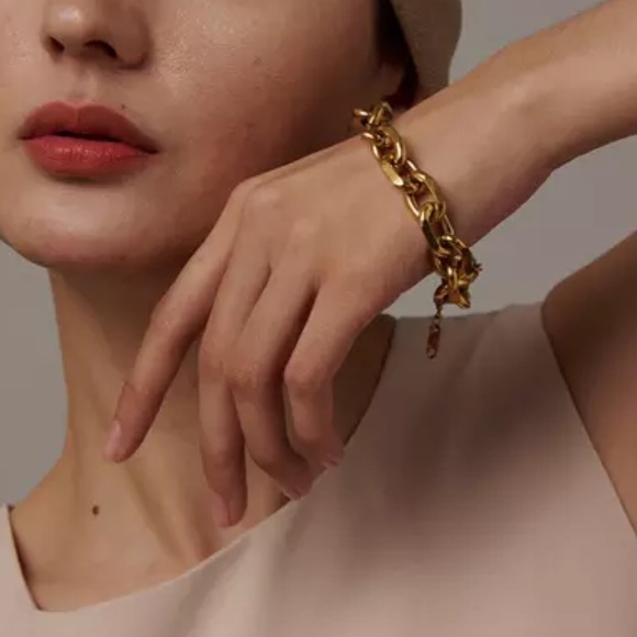 💛Gold plated chunky chain bracelet - Picture 5 of 5